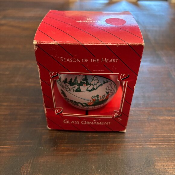 Hallmark Other - Vintage 1986 Hallmark Keepsake Glass Christmas Ornament "Season of the Heart"